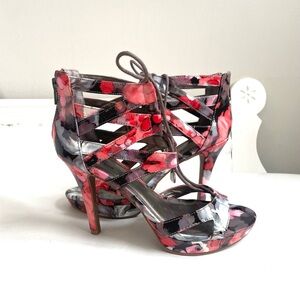 WILD PAIRS CORAL PINK GREY PATENT LEATHER OPEN TOE GLADIATOR ANKLE BOOTS LACES